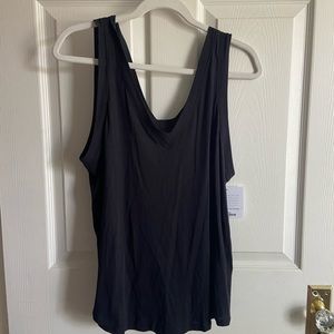 NWT BEYOND YOGA V-NECK TANK